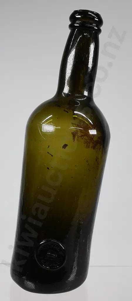 MIDDLE TEMPLE SEALED BOTTLE Image 1++
