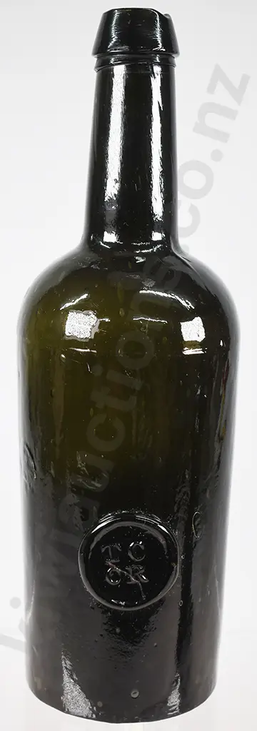 TRINITY COLLEGE COMMON ROOM SEALED WINE Image 1++