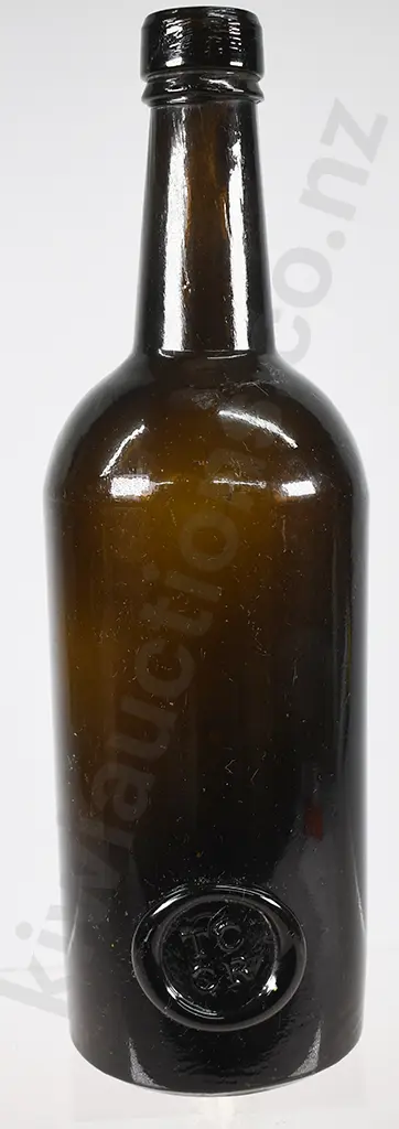 TRINITY COLLEGE COMMON ROOM SEALED WINE Image 1++