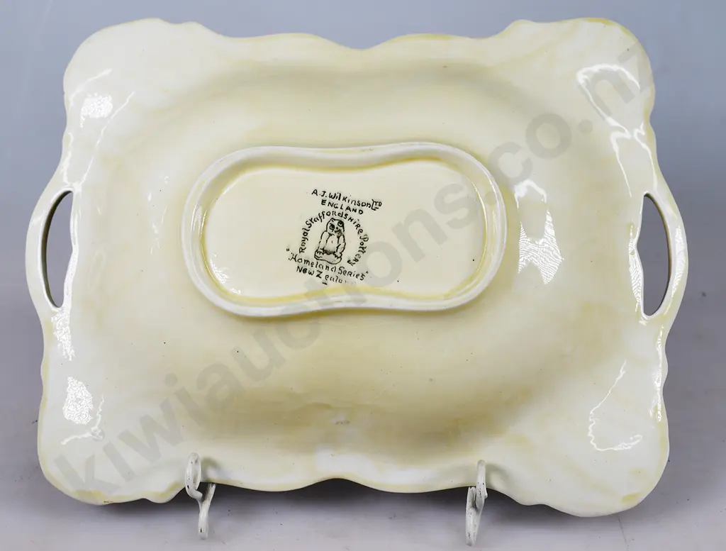 ROYAL STAFFORDSHIRE HOMELAND SERIES MAORI WHARE PLATE Image 1++