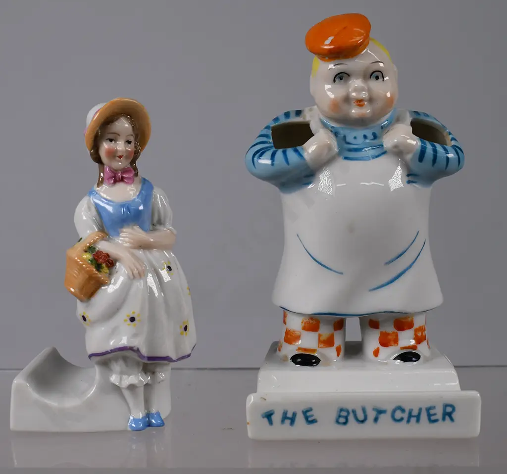 CERAMIC FIGURAL TOOTH BRUSH HOLDERS Image 1++