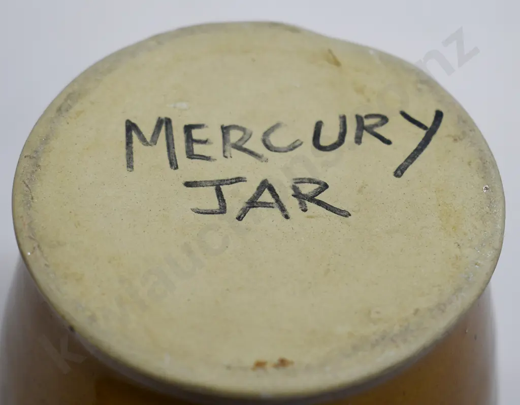 LARGE SIZE STONEWARE MERCURY POT Image 1++