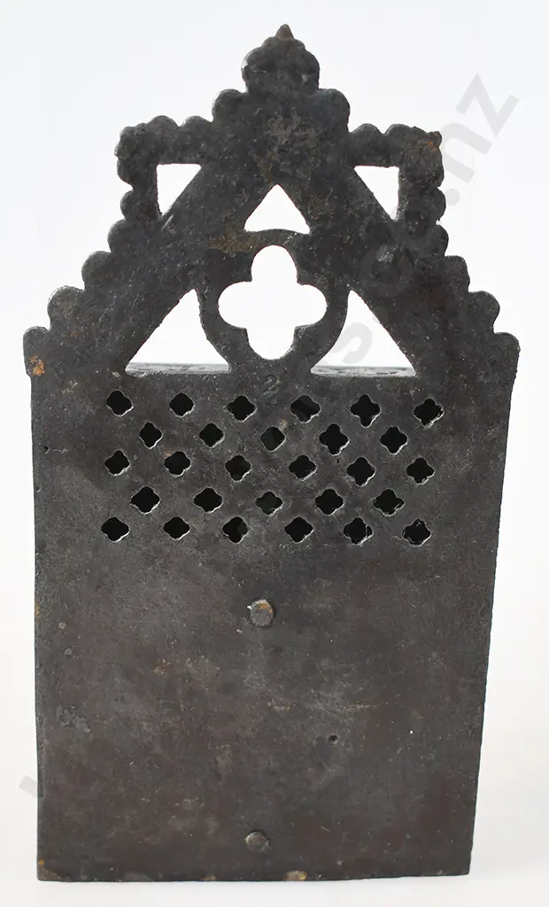CAST IRON WALL MOUNTED MATCH BOX BRACKET Image 1++