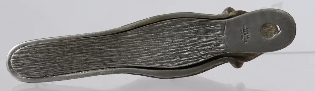 DUCK BILL PEWTER PAPER HOLDER CLIP Image 1++