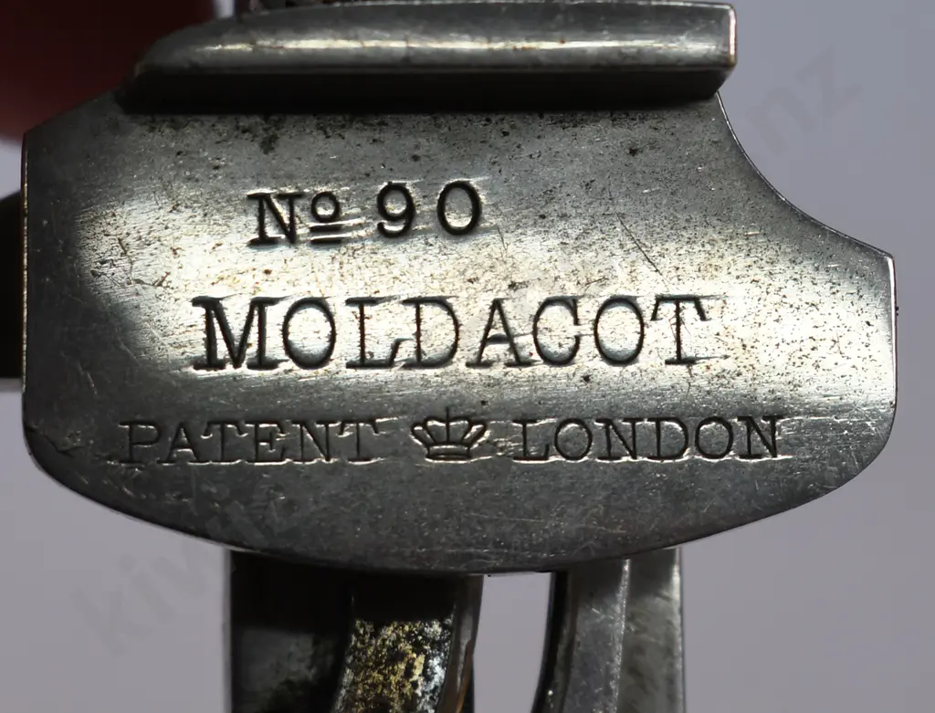 MOLDACOT POCKET SEWING MACHINE Image 1++