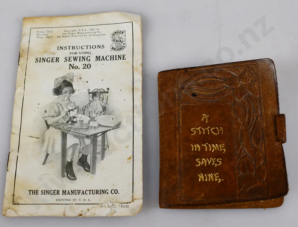 VINTAGE SEWING MACHINE & ACCESSORIES Image 1++