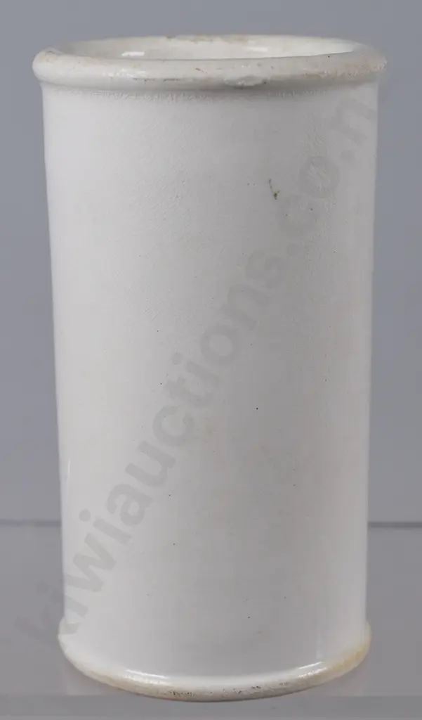 W G WHITE ASTRACHAN CAVIARE CERAMIC POT Image 1++