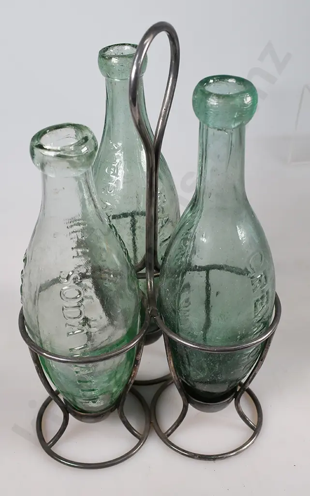 HAMILTON 3 BOTTLE STAND Image 1++