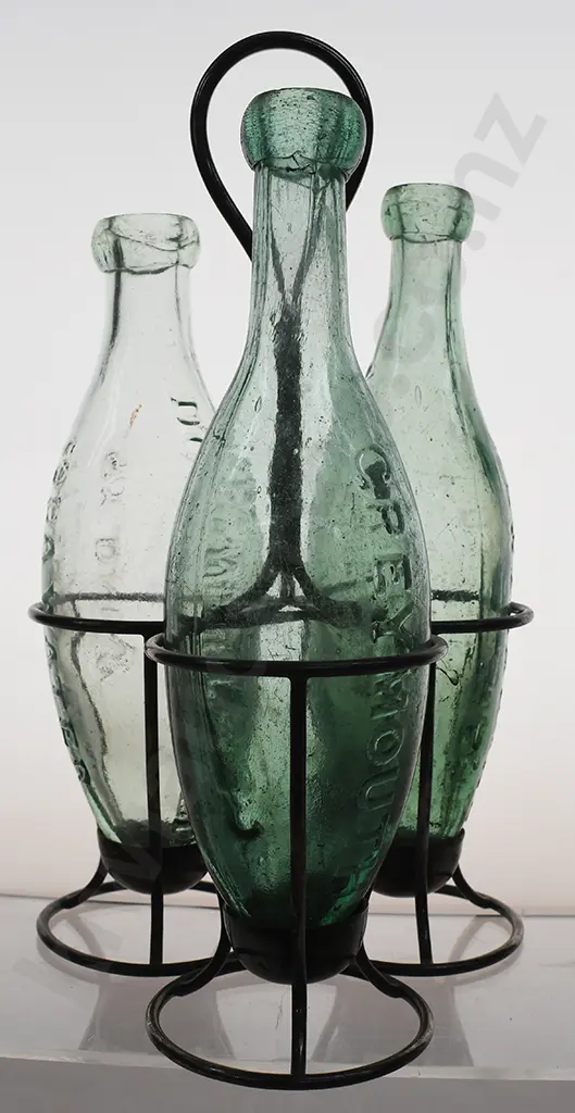 HAMILTON 3 BOTTLE STAND Image 1++