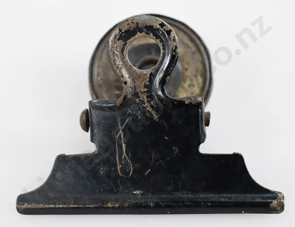 WEBB INVERCARGILL ADVERTISING PAPER CLIP CLAMP Image 1++