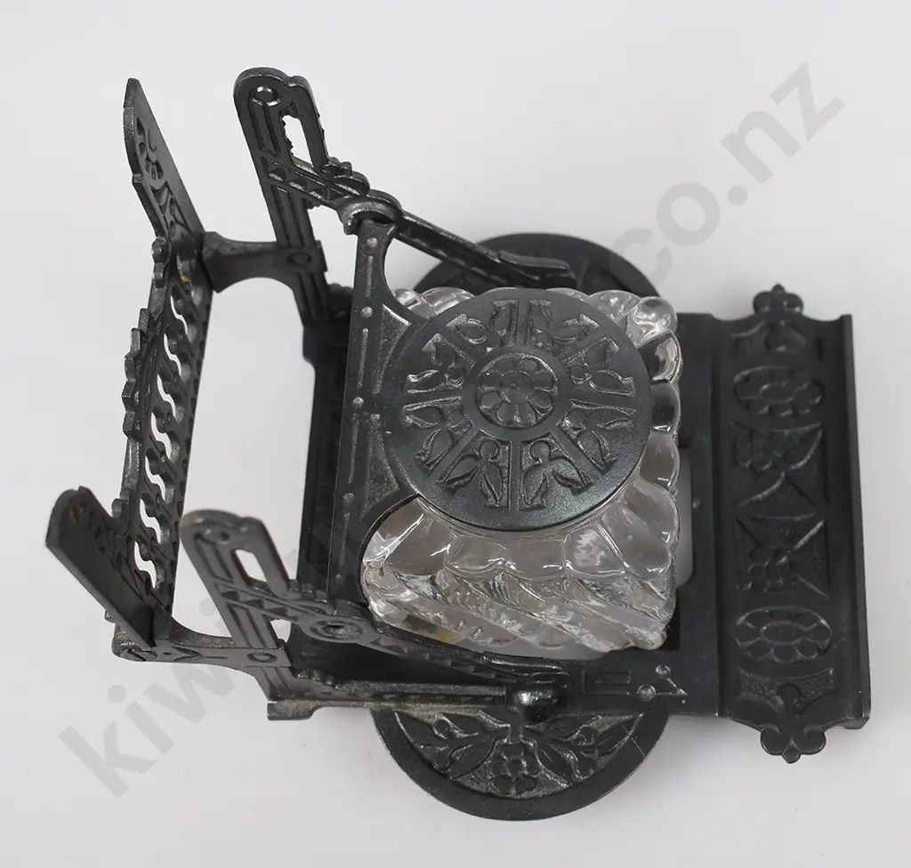 VICTORIAN EASTLAKE CAST IRON INKWELL Image 1++