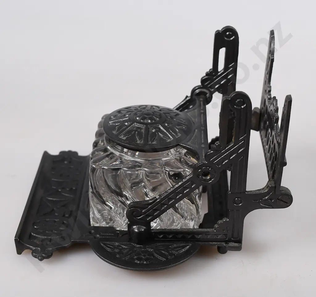 VICTORIAN EASTLAKE CAST IRON INKWELL Image 1++