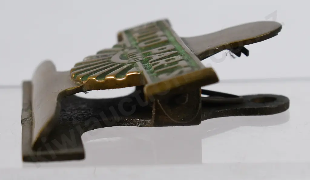 AUTO PARTS LIMITED PAPER HOLDER CLIP Image 1++