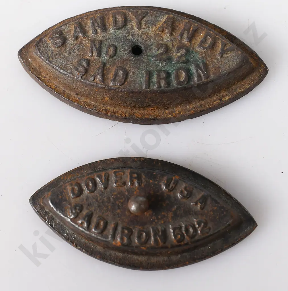 COLLECTION OF MINIATURE IRONS Image 1++