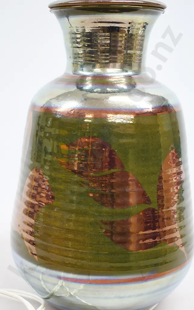 NEW ZEALAND STUDIO POTTERY TABLE LAMP & VASE Image 1++