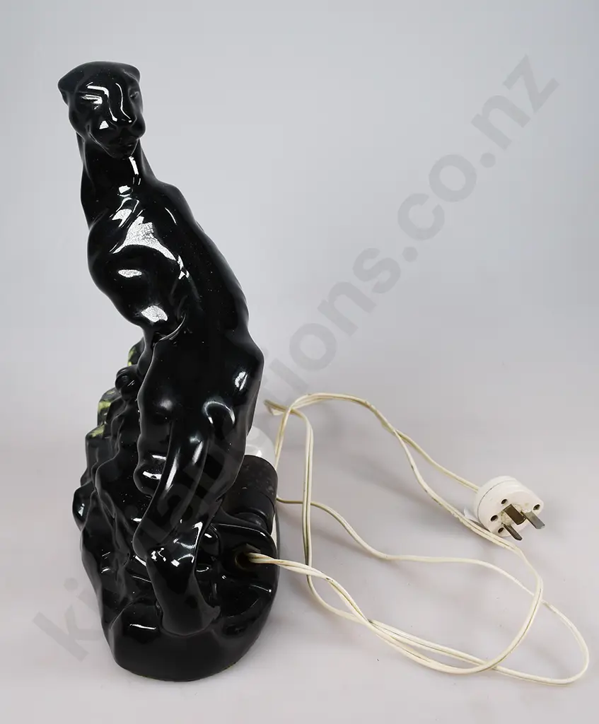 TITIAN POTTERY NEW ZEALAND STUDIO POTTERY PANTHER TV LAMP Image 1++