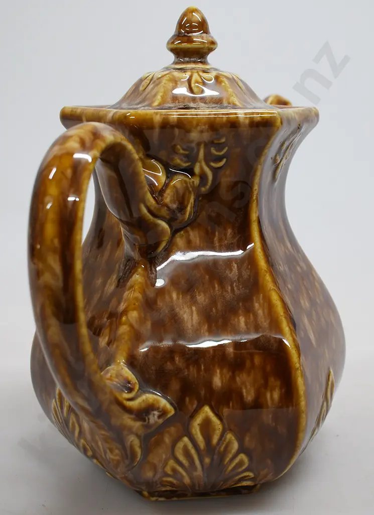 TEMUKA WARE COFFEE POT Image 1++