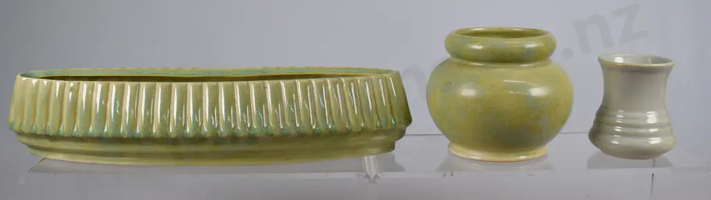 CROWN LYNN GLAZED VASES Image 1++