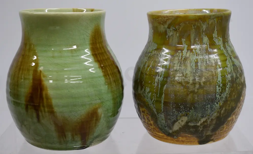 CROWN LYNN VASES NUMBER 31 Image 1++