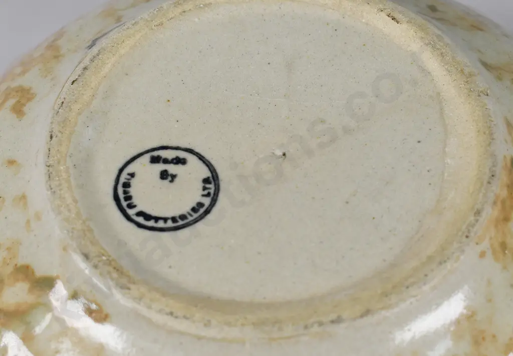 TIMARU POTTERIES MOTTLED GLAZE MIXING BOWL Image 1++