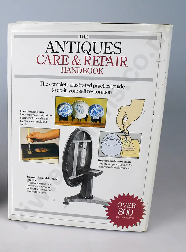 ANTIQUE & BOTTLE COLLECTING REFERENCE BOOKS Image 1++