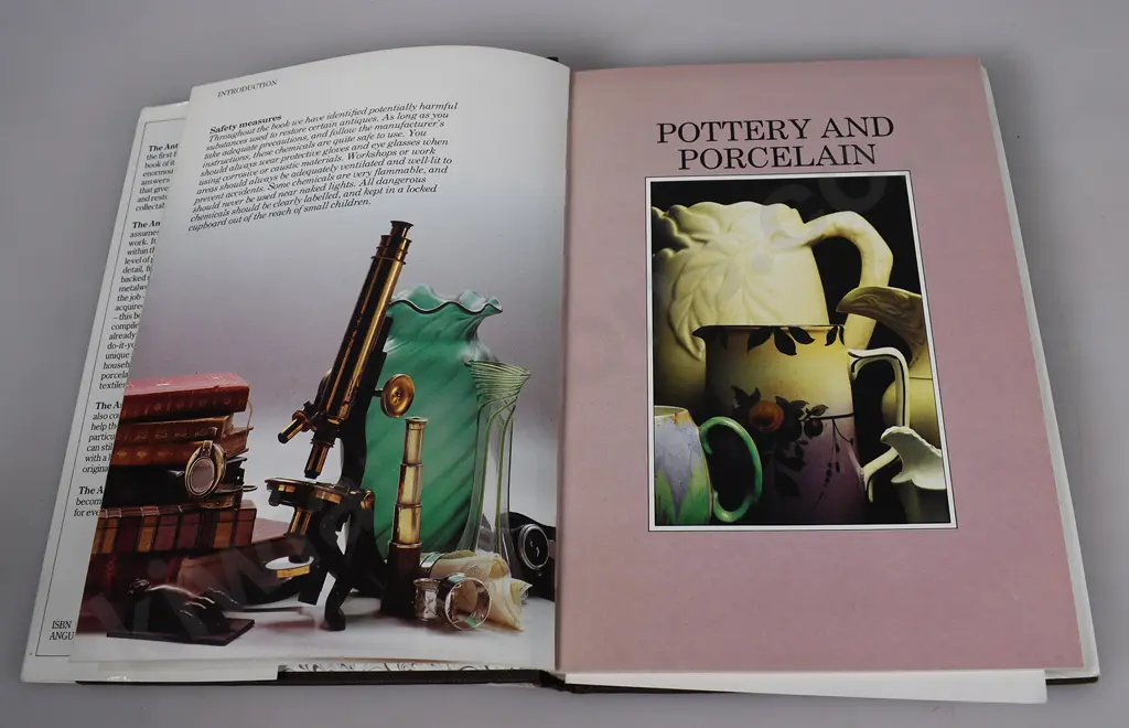 ANTIQUE & BOTTLE COLLECTING REFERENCE BOOKS Image 1++