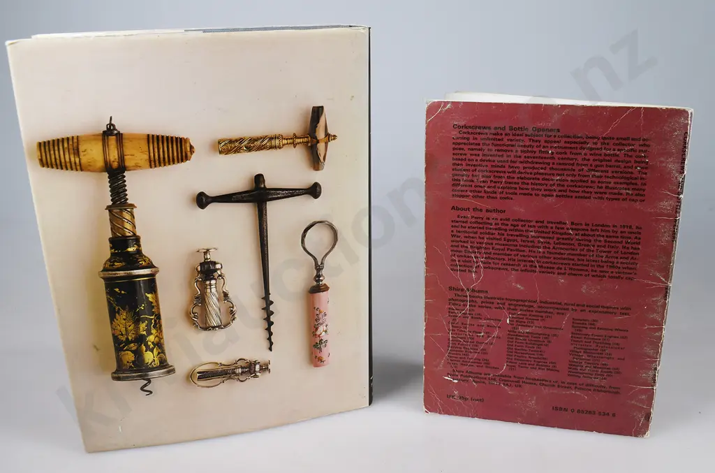 CORKSCREWS & BOTTLE OPENERS REFERENCE BOOKS Image 1++