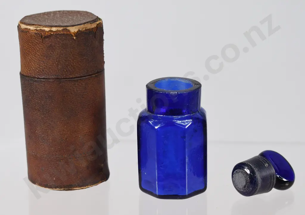 HIGGINS SMELLING SALTS IN CASE Image 1++