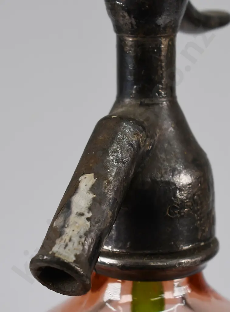 GREY & MENZIES AUCKLAND SODA SYPHON Image 1++