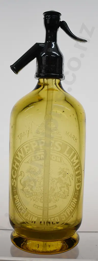 SCHWEPPES SODA SYPHON, AMBER Image 1++