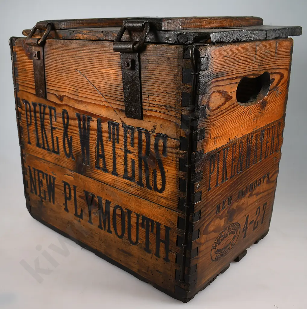 PIKE & WATERS NEW PLYMOUTH SYPHON CRATE Image 1++