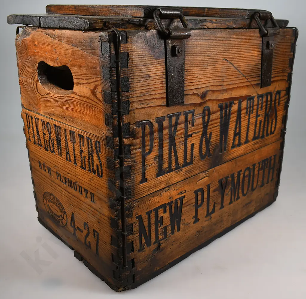 PIKE & WATERS NEW PLYMOUTH SYPHON CRATE Image 1++