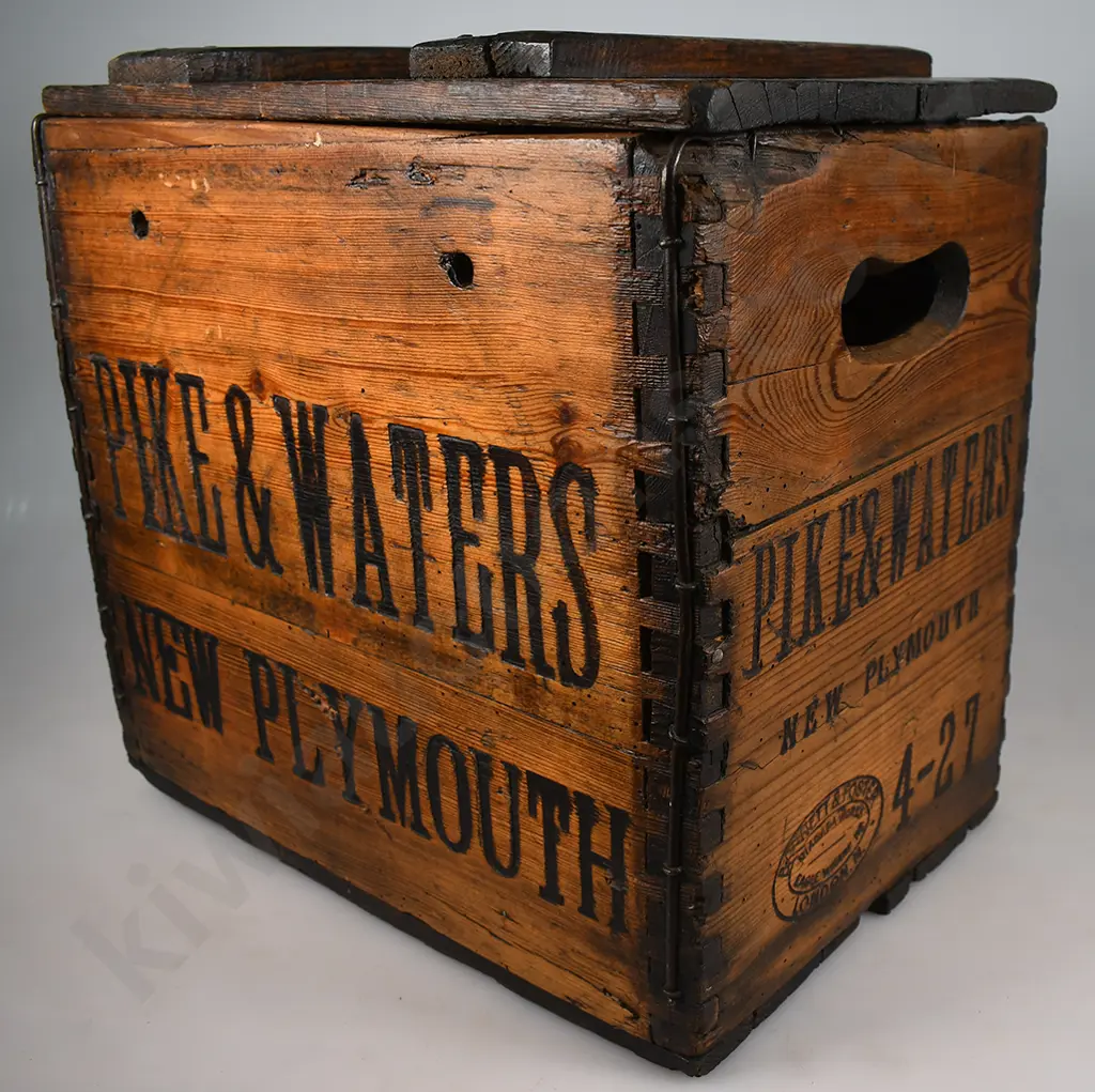 PIKE & WATERS NEW PLYMOUTH SYPHON CRATE Image 1++