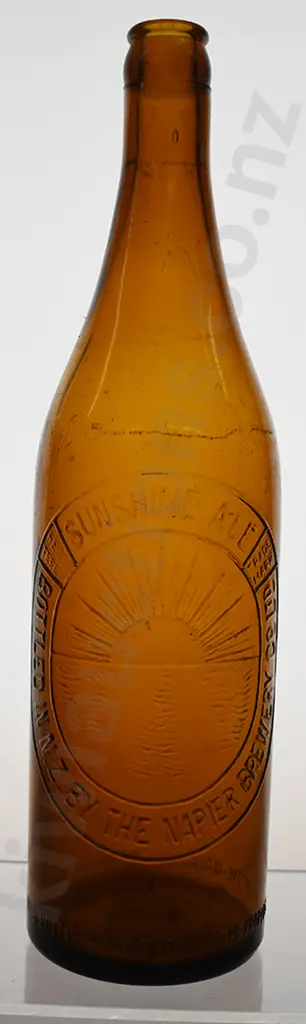 SUNSHINE ALE NAPIER BREWERY CROWN TOP BEER Image 1++