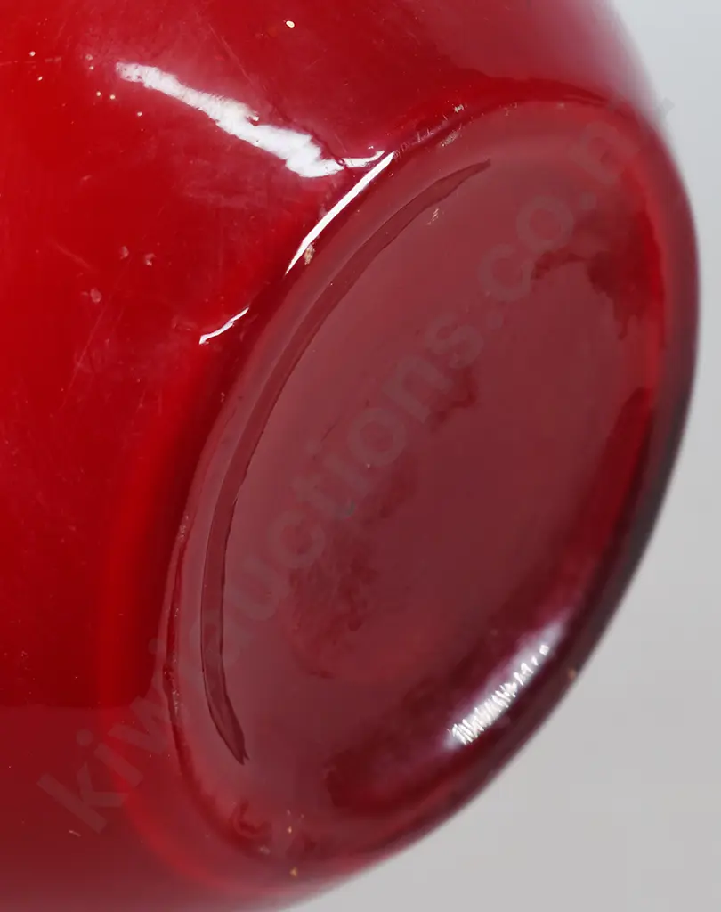 RED GLASS GENIE BOTTLE & STOPPER Image 1++