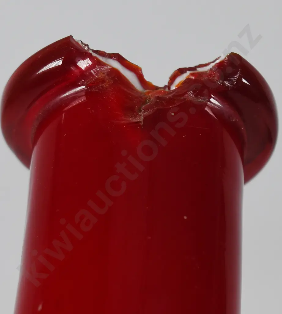 RED GLASS GENIE BOTTLE & STOPPER Image 1++