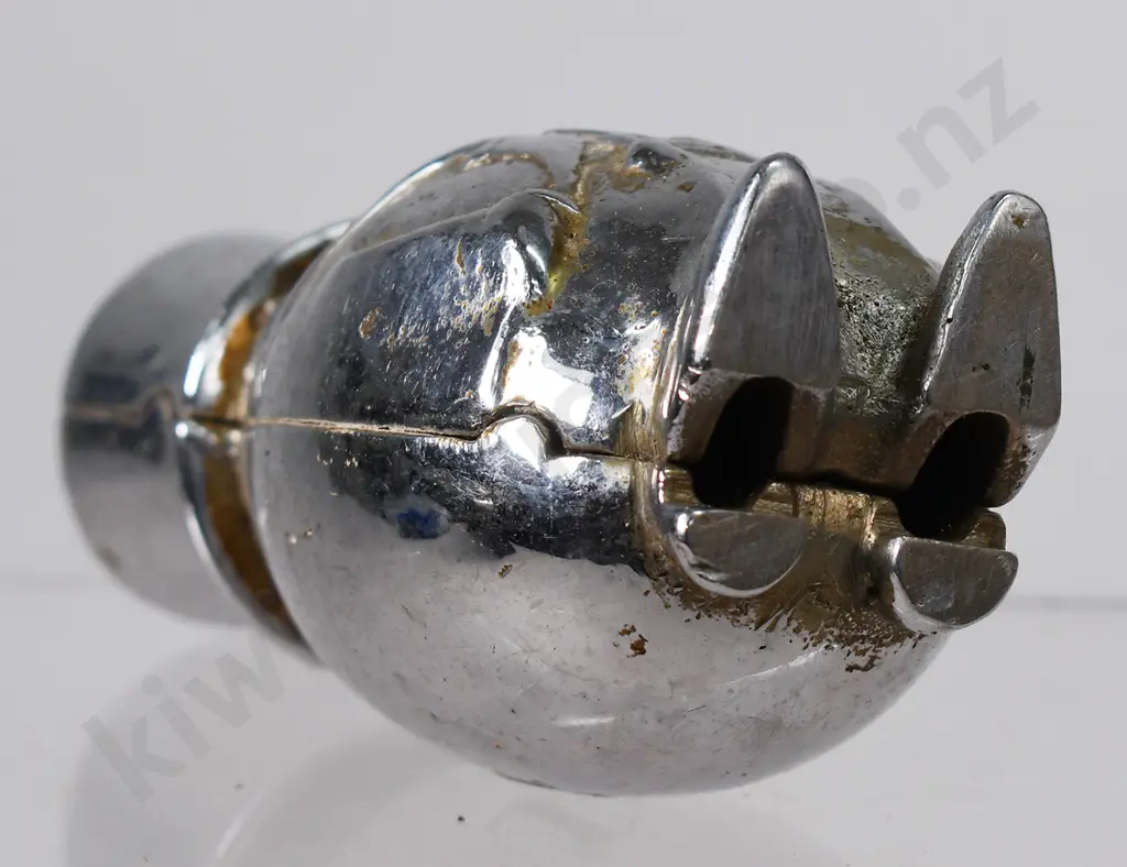 HUMPTY DUMPTY CAST METAL MONEY BANK Image 1++