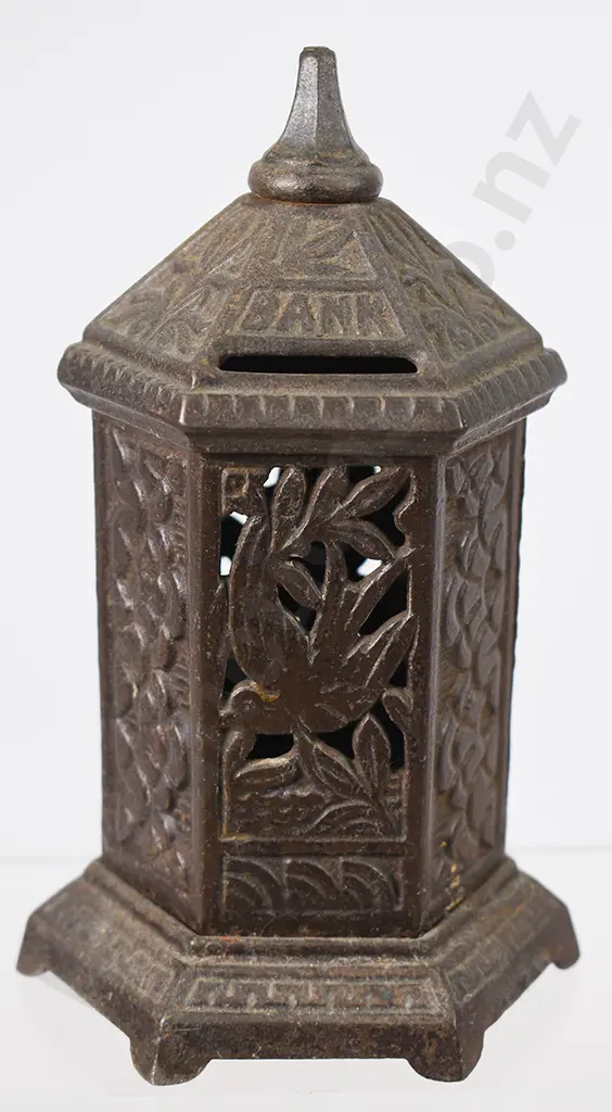 CAST IRON POST BOX STILL MONEY BANK Image 1++