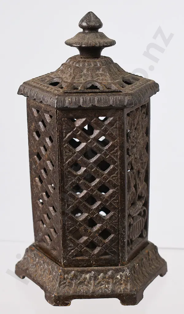 CAST IRON SPACE HEATER STILL MONEY BANK Image 1++