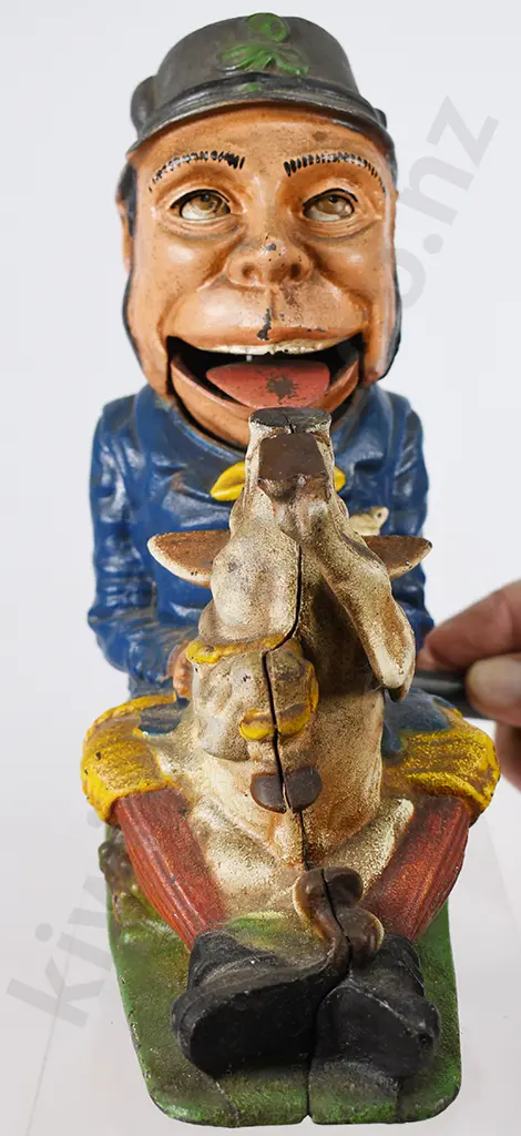 PADDY & THE PIG CAST IRON REPRODUCTION MONEY BANK Image 1++