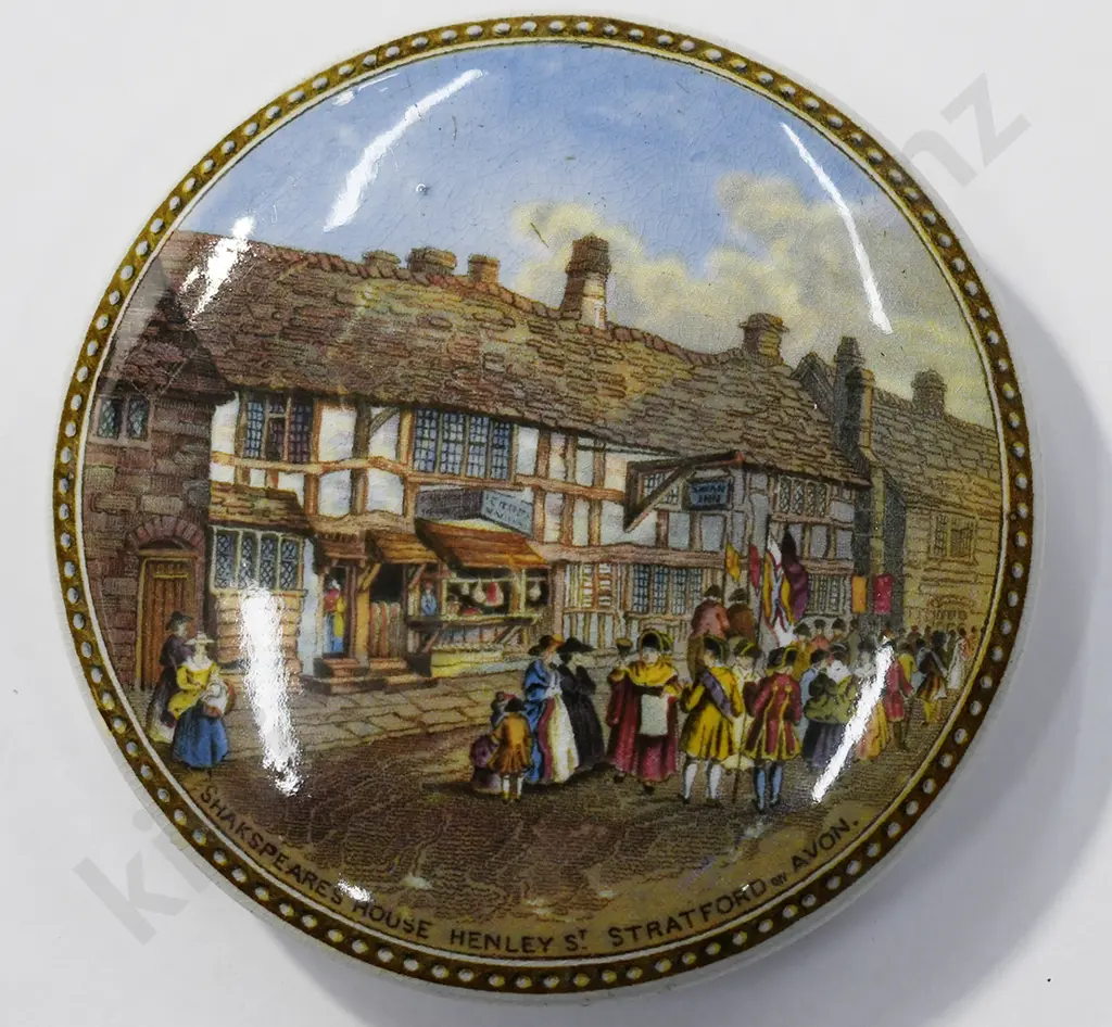 PRATTWARE POT LIDS, SHAKESPEARE'S HOUSE, SHOTTERY Image 1++