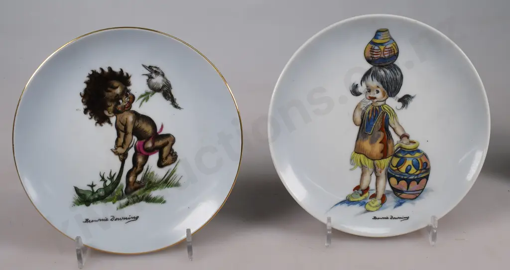 BROWNIE DOWNING DISPLAY PLATES Image 1++