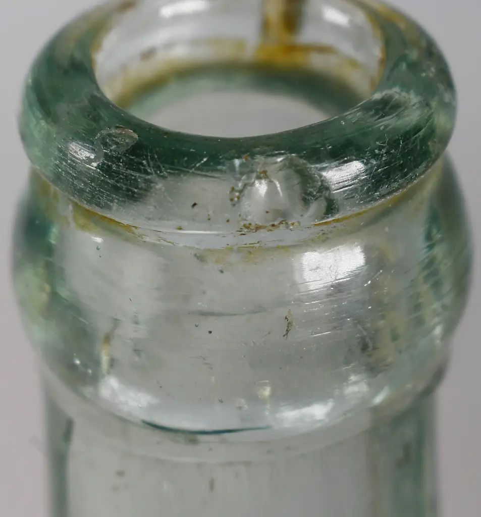 WELLINGTON AERATED WATER CROWN TOP Image 1++