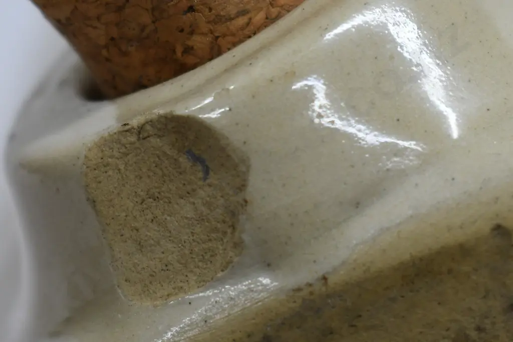 MULLON OPUNAKE STONE JAR Image 1++