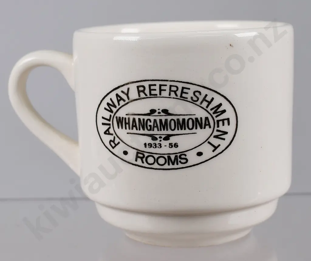 RAILWAY & TEAL CROCKERY Image 1++