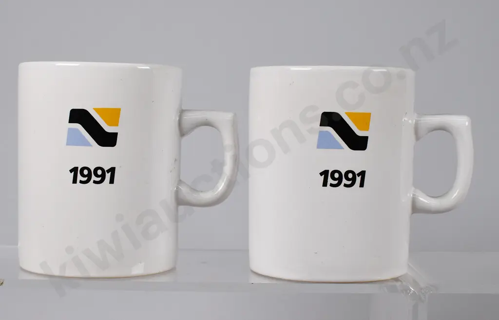 RAILWAY & TEAL CROCKERY Image 1++