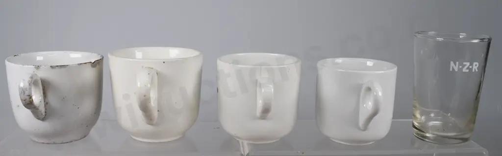 NZR RAILWAY REFRESHMENT ROOMS CUPS & DRINKING GLASS Image 1++