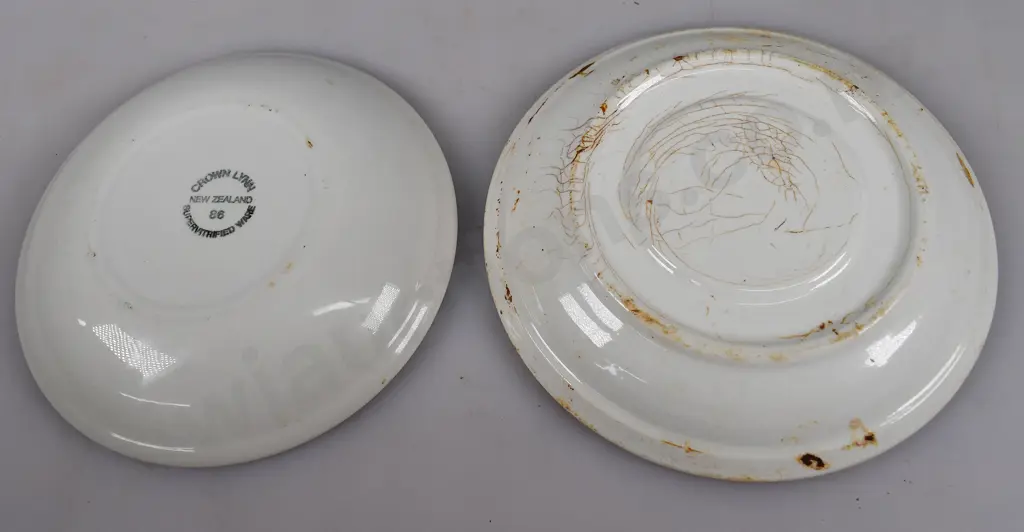 TEMUKA WARE & CROWN LYNN NZR CUPS & SAUCERS Image 1++