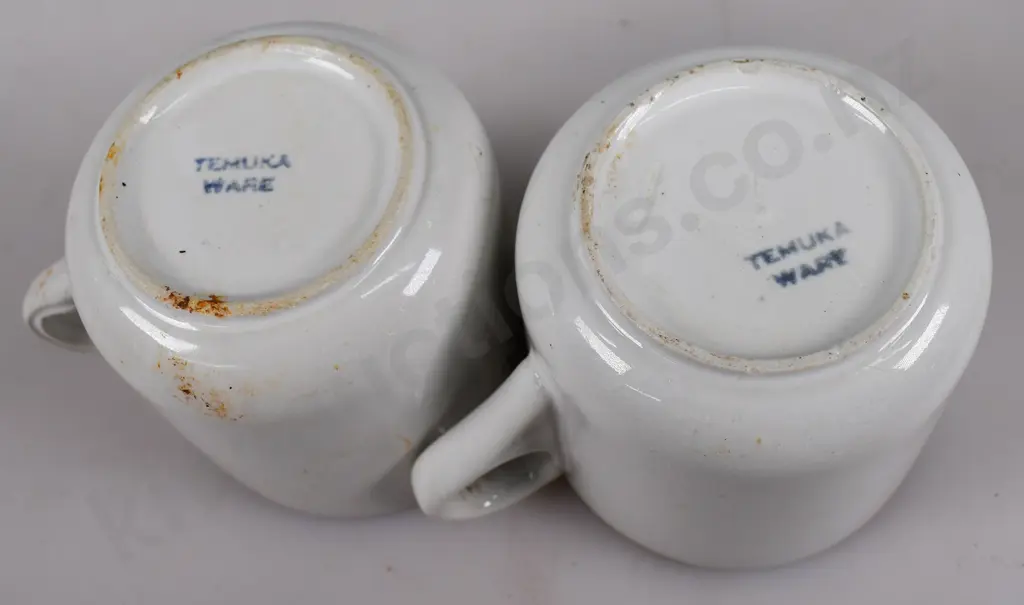 TEMUKA WARE & CROWN LYNN NZR CUPS & SAUCERS Image 1++