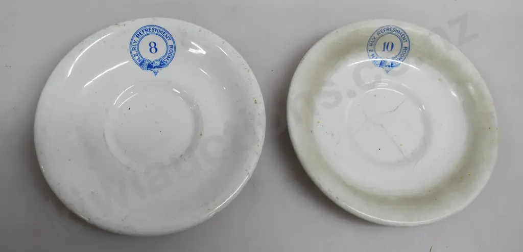 NZ RAILWAY REFRESHMENT ROOMS NUMBER 8, 10 SAUCERS Image 1++